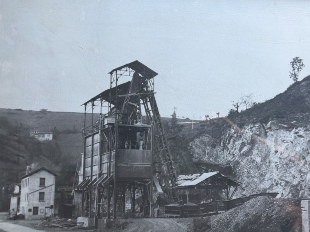 Ancienne installation industrielle Delage